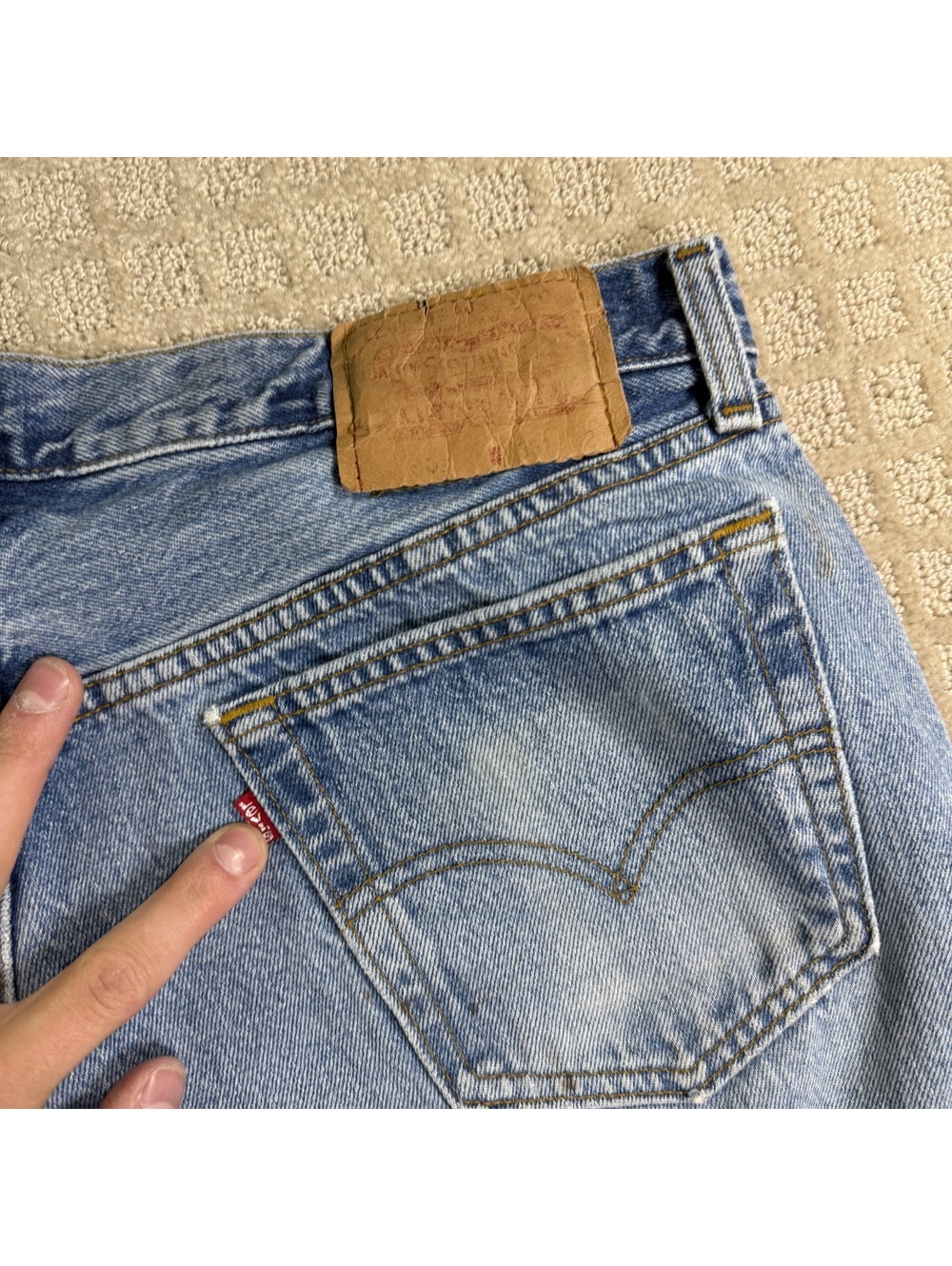 Levi's 501 Denim Jeans Light Wash 36x32 Made In Canada - Picture 11 of 12